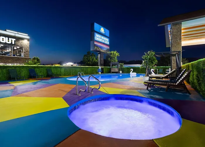 Days Inn By Wyndham Pigeon Forge South
